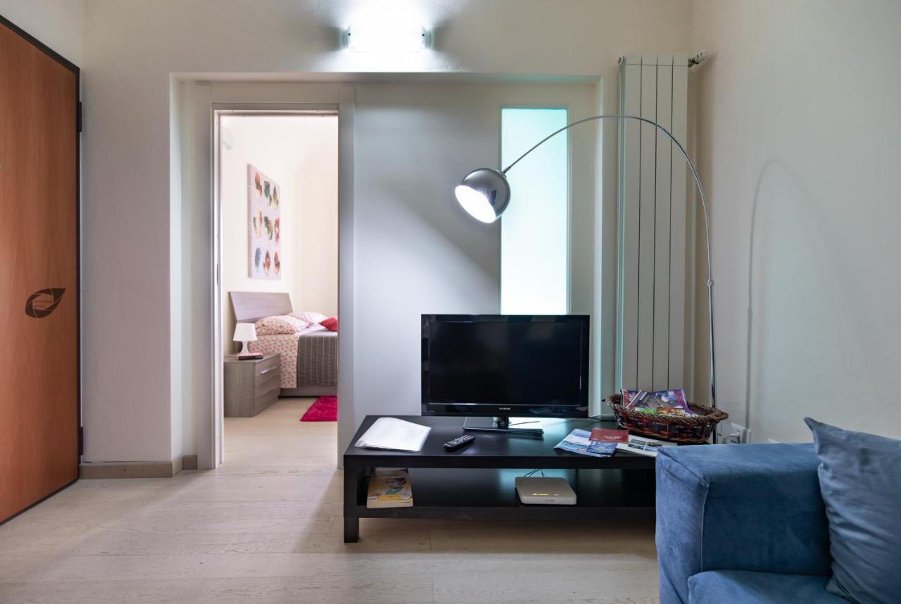 Foscolo Apartment เวียเรจโจ ภายนอก รูปภาพ