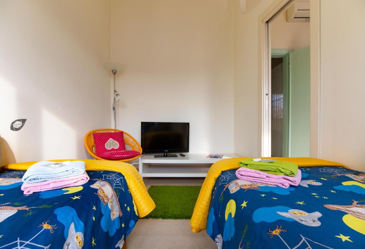 Foscolo Apartment เวียเรจโจ ภายนอก รูปภาพ