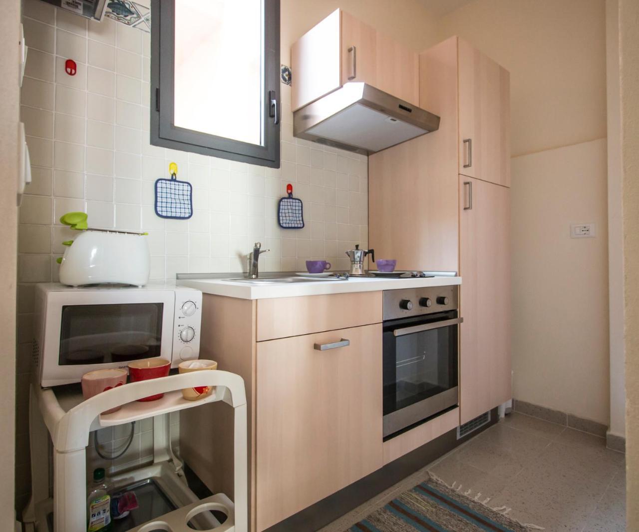 Foscolo Apartment เวียเรจโจ ภายนอก รูปภาพ