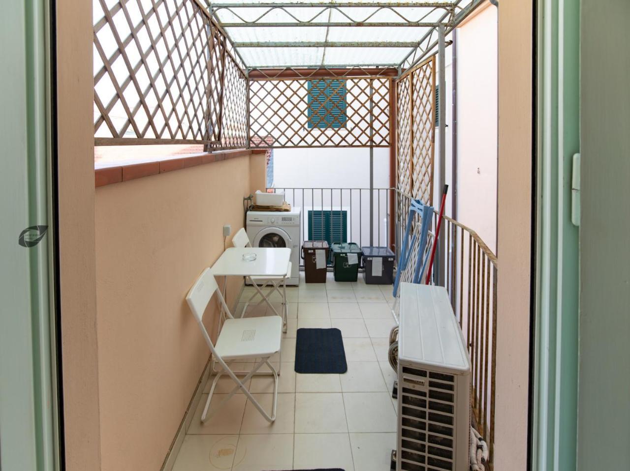 Foscolo Apartment เวียเรจโจ ภายนอก รูปภาพ