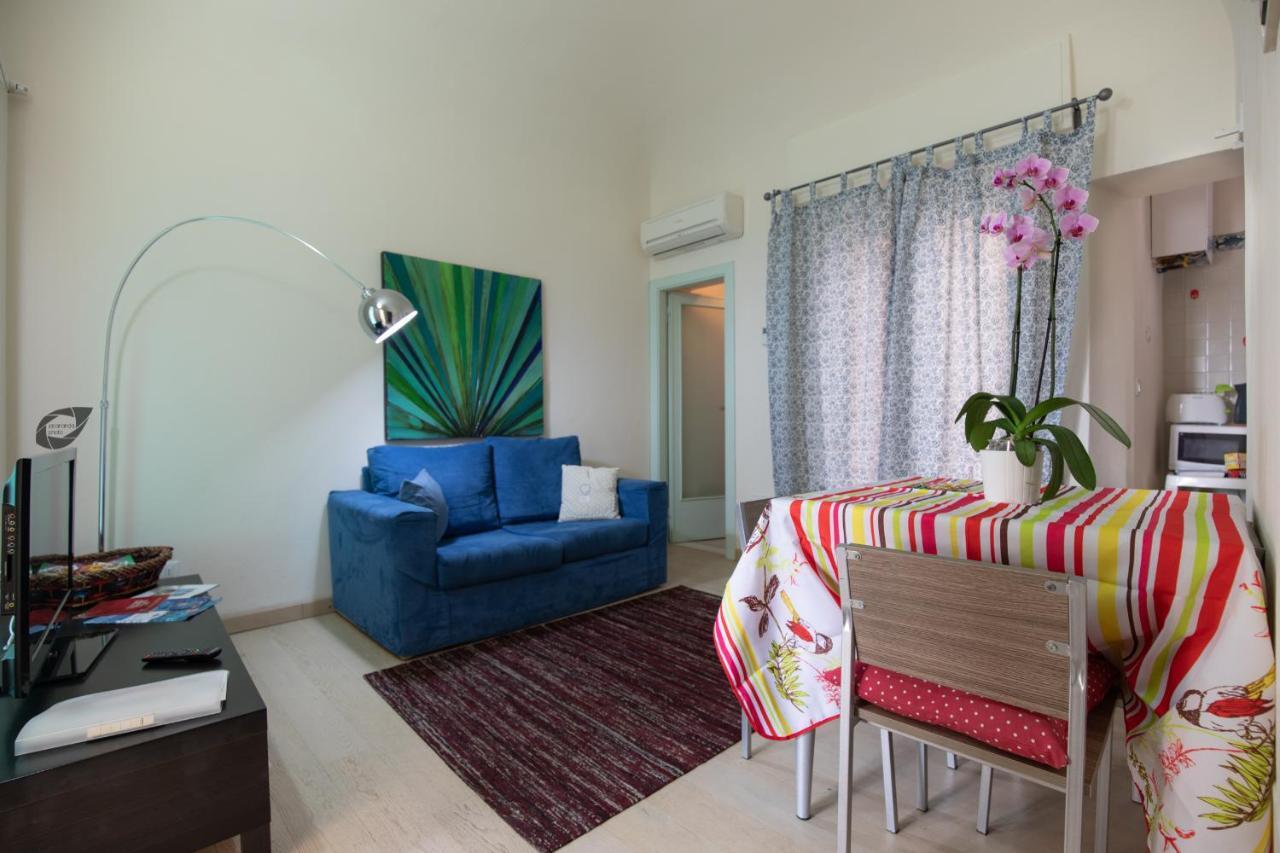 Foscolo Apartment เวียเรจโจ ภายนอก รูปภาพ