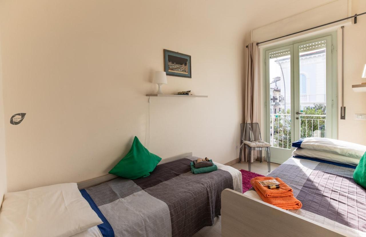 Foscolo Apartment เวียเรจโจ ภายนอก รูปภาพ