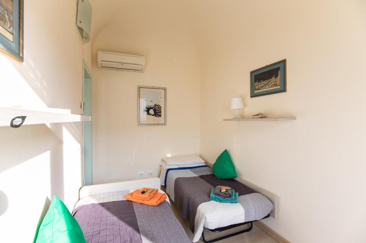 Foscolo Apartment เวียเรจโจ ภายนอก รูปภาพ